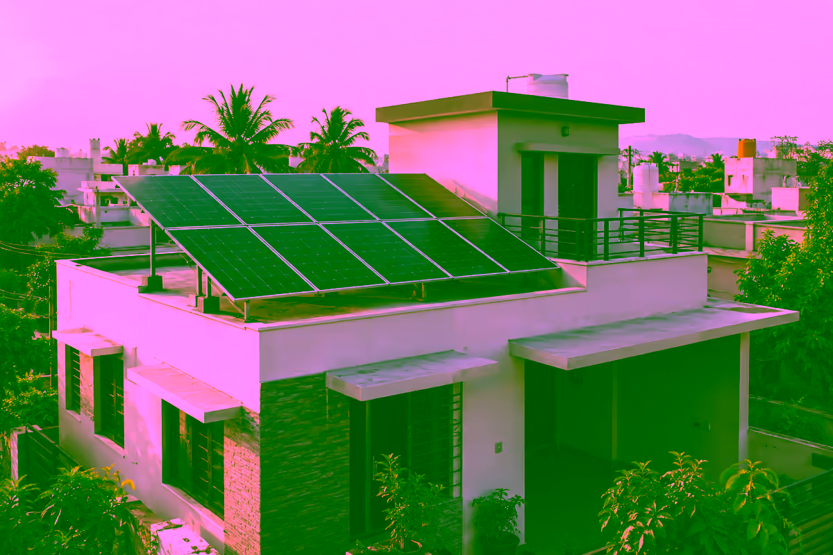 Modern home rooftop solar installation by Chirayu Power